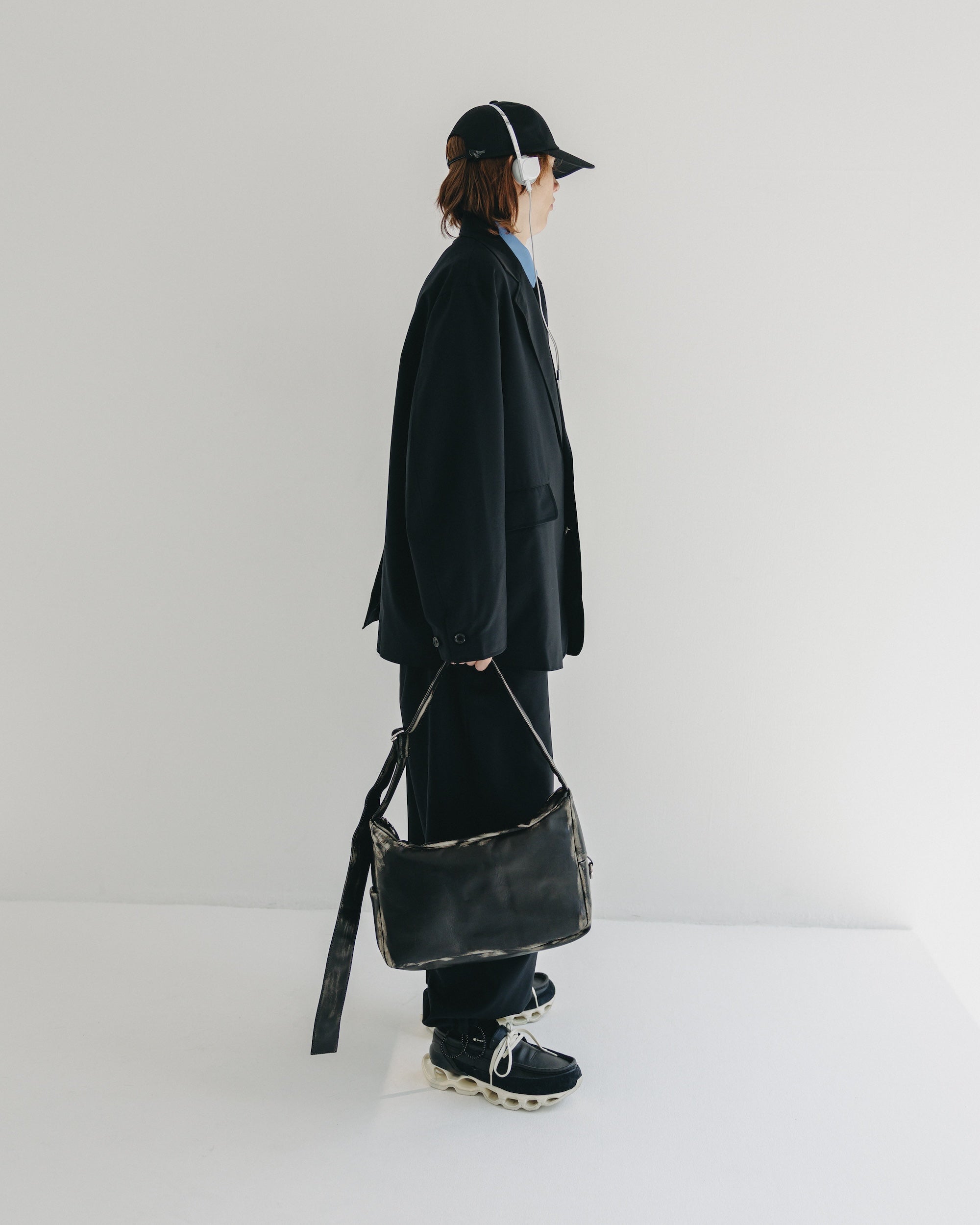 VINTAGE LEATHER HOLIDAY BAG (BLACK)