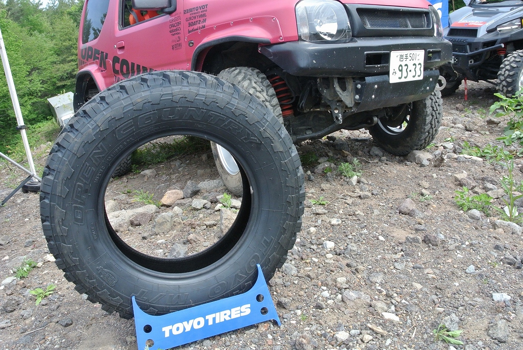 待望の「ジムニー・サイズ」195R16CがTOYO TIRESのオフロードタイヤ