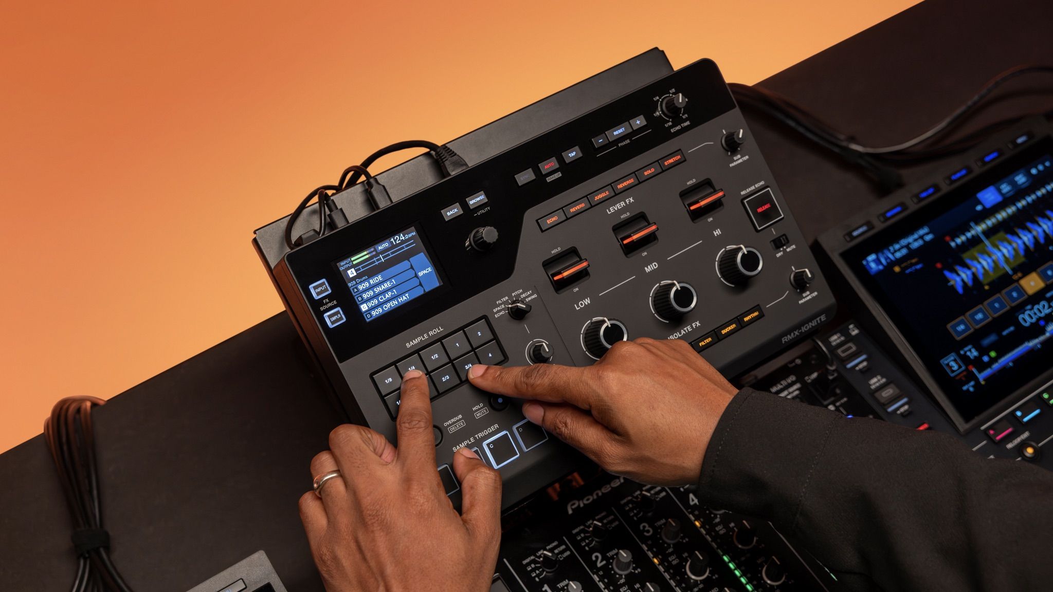 AlphaTheta新世代エフェクター「RMX-IGNITE」1月28日発売｜「RMX-1000