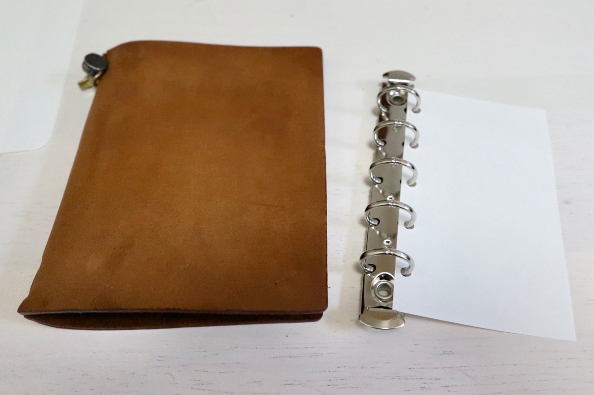 トラベラーズノートのシステム手帳化カスタマイズ | CLUB TN