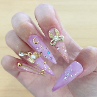 揺れるパーツのネイルデザイン｜ネイルブック