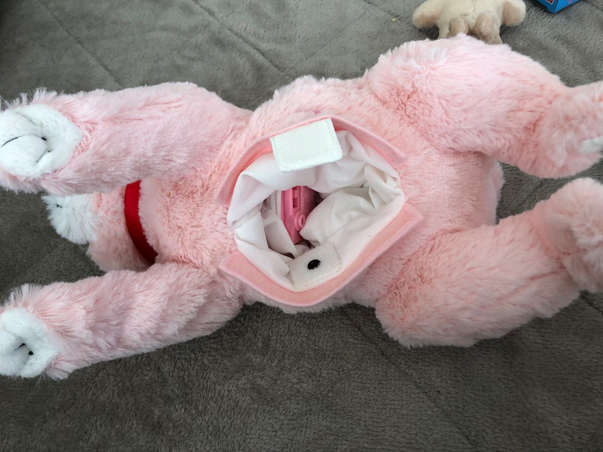 赤ちゃんが生まれるぬいぐるみ「うさぎ産んじゃった！」を娘の誕生日