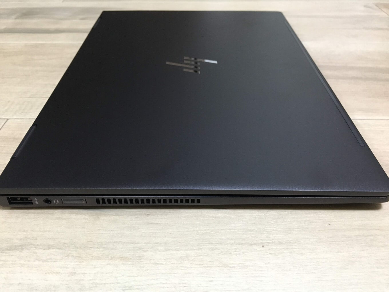 HP ENVY x360 13(Ryzen7, 3700U)のレビュー