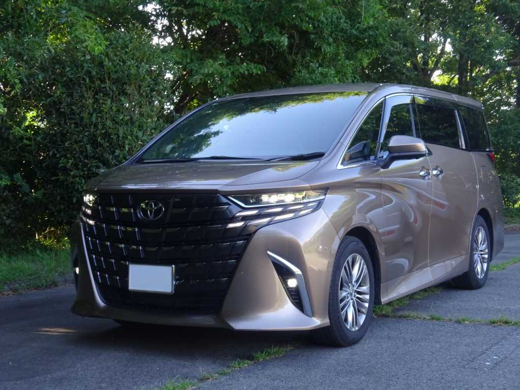 アルヴェルにこそ付けるべき！1万km手前まで走らせてのトヨタ