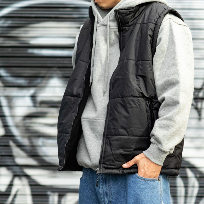 ビッグサイズ対応の定番中綿ベスト!! パーカーとの相性抜群!! PRO CLUB