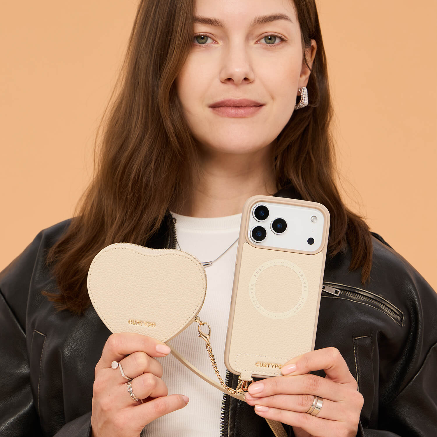 Custype iPhone 13用ハート型スマホケース：クロスボディ＆リスト