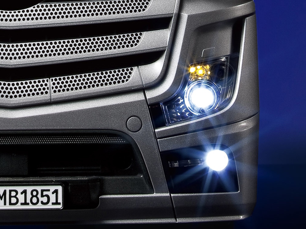 タミヤ 1/14 電動RCビッグトラックシリーズ メルセデスベンツ