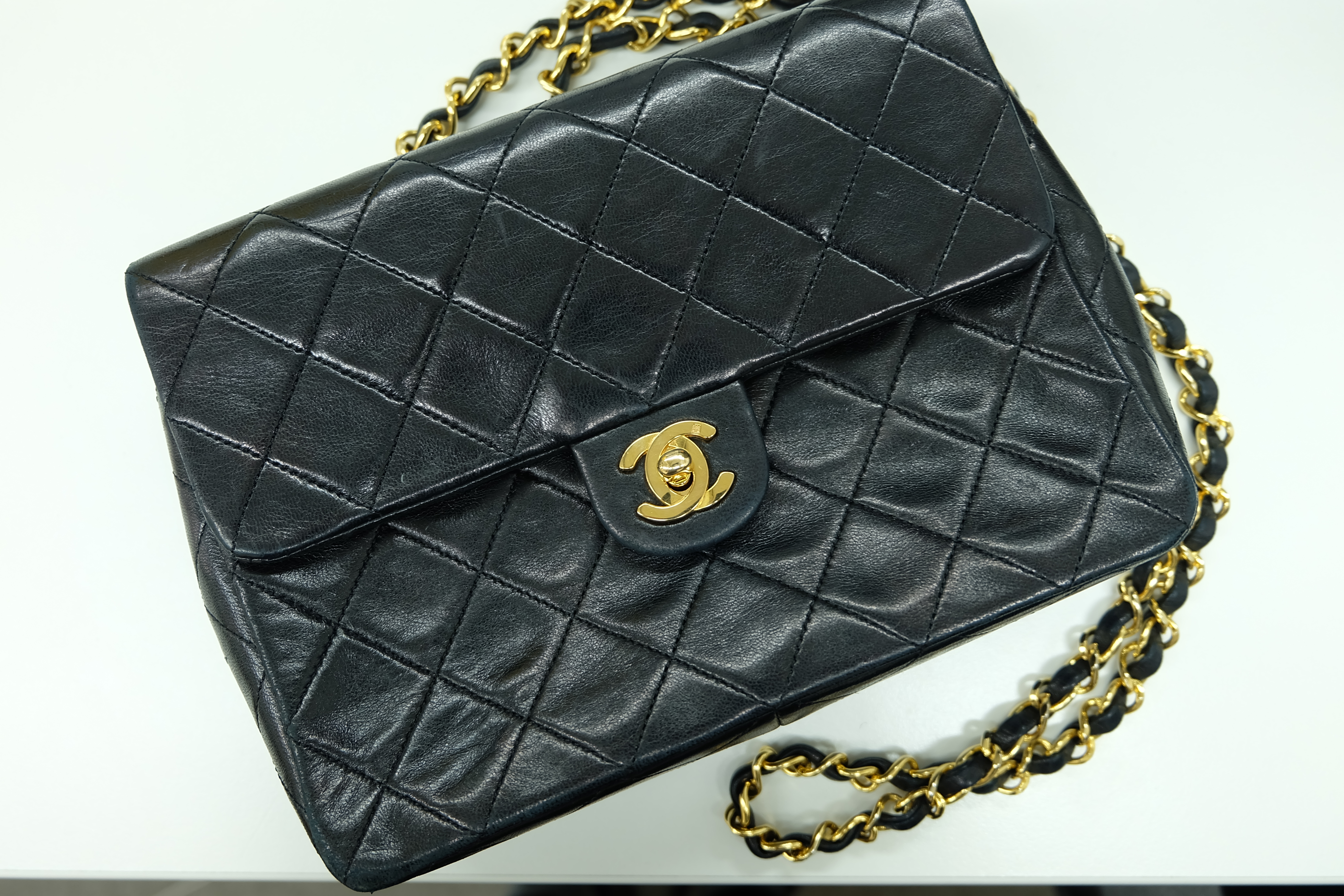 1990年代の古いシャネルのマトラッセを高価買取致します！ボロボロでも