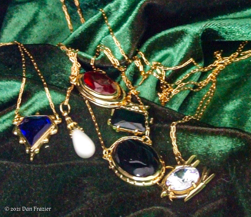 Moxa – The Art of Dan Frazier