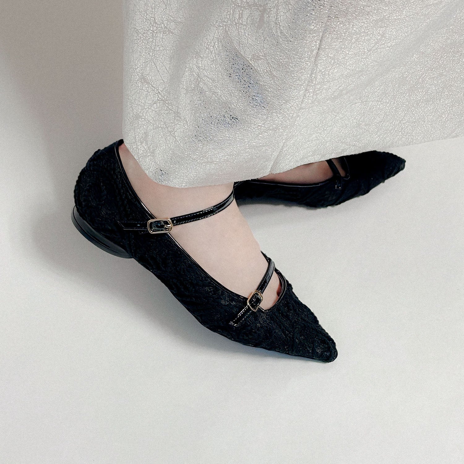 Daniella & GEMMA ONLINE STORE – ダブルベルトストラップフラット