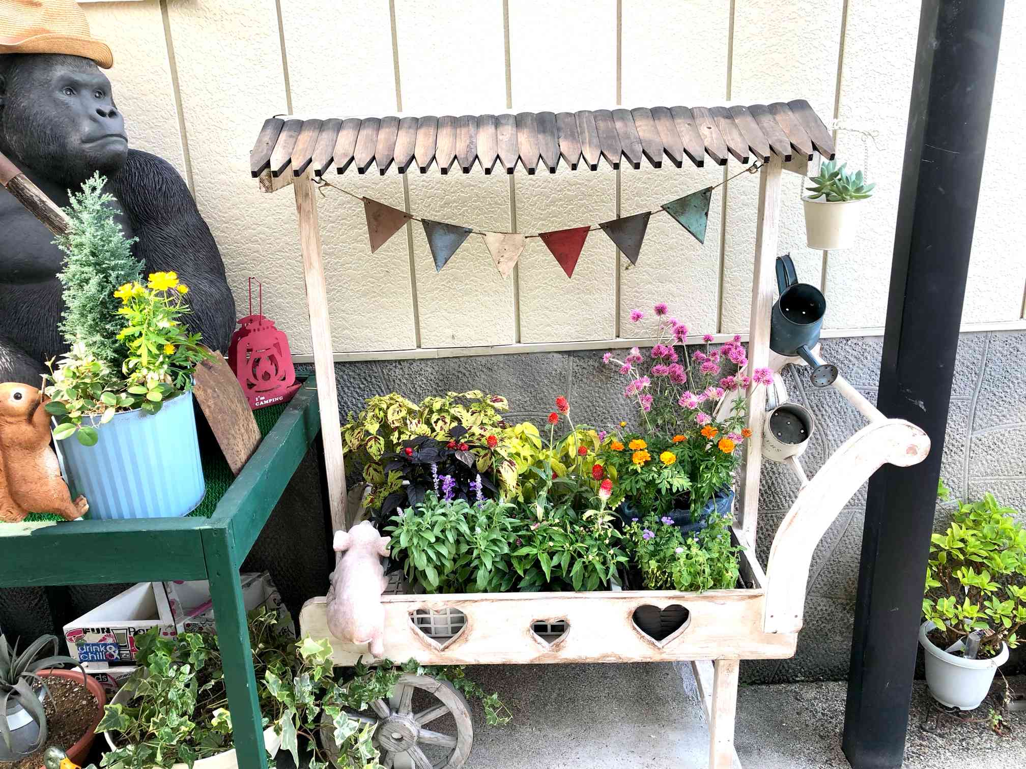 ♡三角屋根の花ぐるま♡｜🍀GreenSnap（グリーンスナップ）