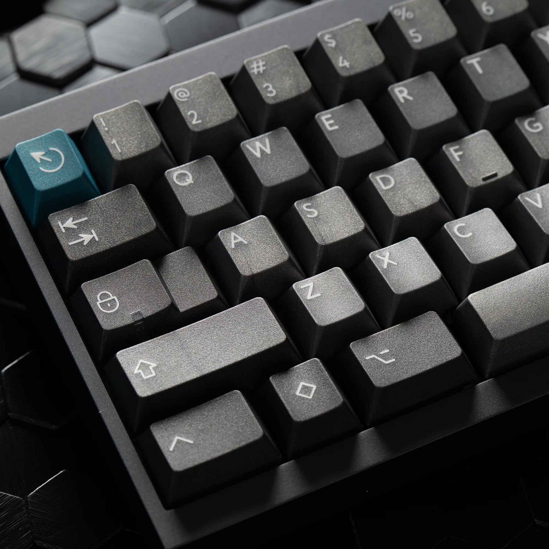 GB] PBTFans Iron Dolch