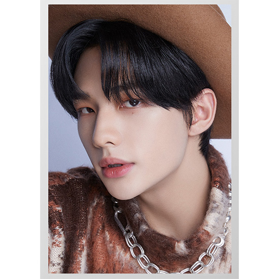 DICON D'FESTA STRAY KIDS HYUNJIN version] | kokode books | [DICON