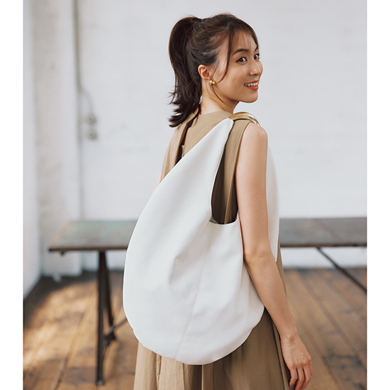 LE VERNIS]Sculpture bag M | KOBUNSHA SELECT SHOP | [LE VERNIS