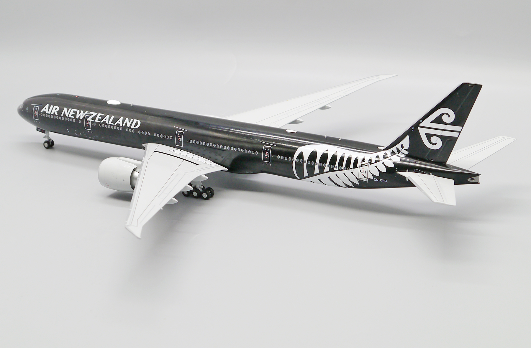 Air New Zealand Boeing 777-300ER All Blacks Special Colors