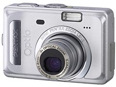 ペンタックス、単三電池駆動の2.5型液晶搭載コンパクト機「Optio S55」