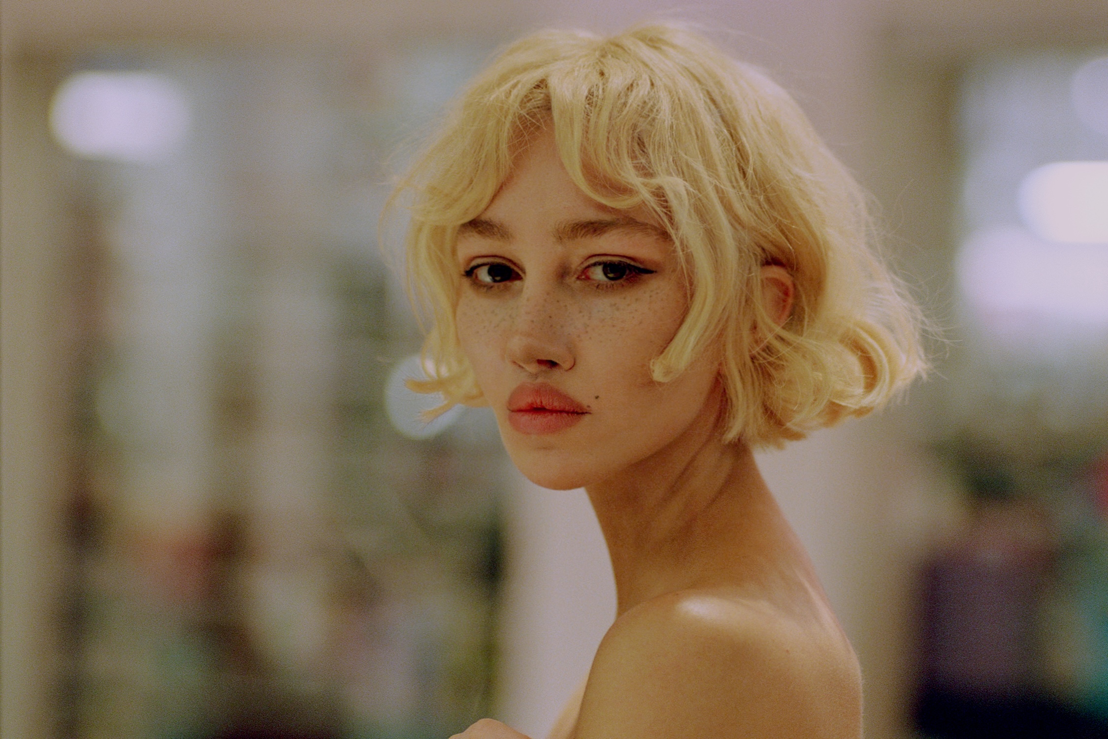 Nadia Lee Cohen Signs With WME