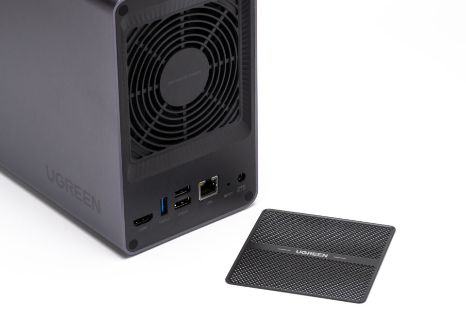 UGREEN NASync DXP2800レビュー｜初心者にもおすすめな小型・高性能NAS