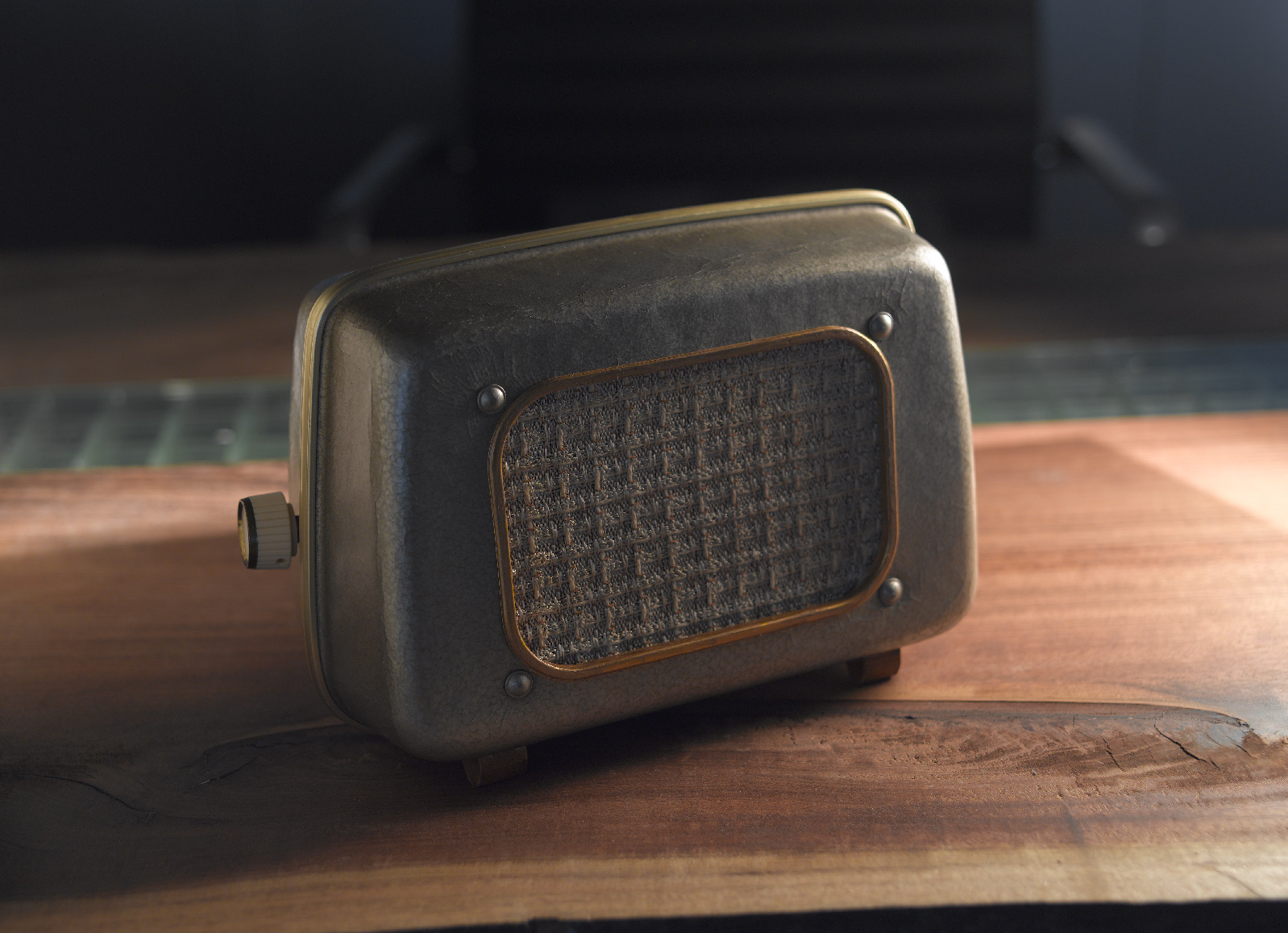 Rが魅力のISONETTA - ヴィンテージ・スピーカーで「すみっこ遊び」