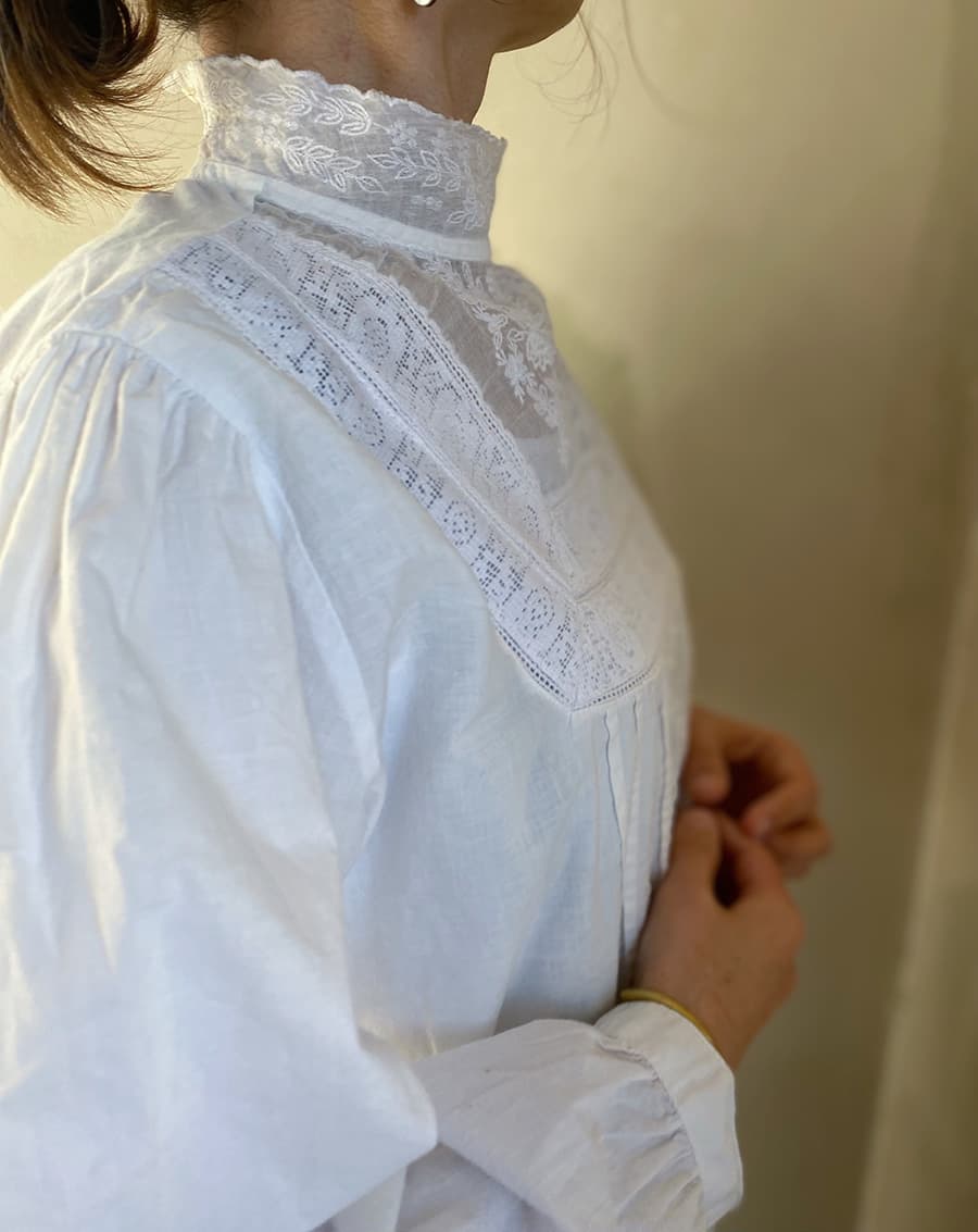 Victorianhighneckblouse