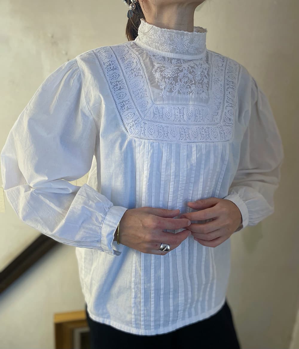 Victorianhighneckblouse