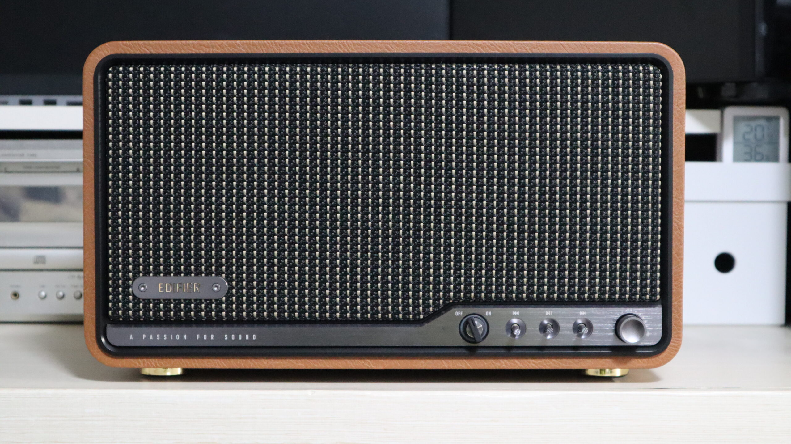 接続方法が豊富！！AirPlayにも対応の高音質レトロデザインな