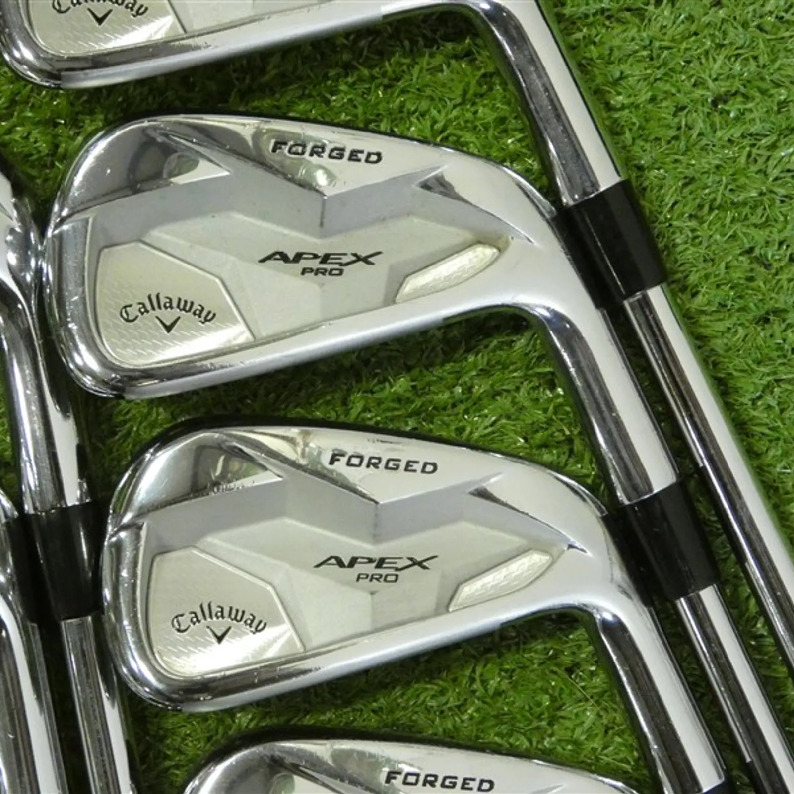 Callaway Apex Pro 19 Forged Irons 4-P NS Pro Modus 3 Tour 120