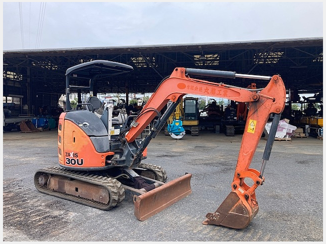日立建機 ZX30U-5A | 岡山県のミニ油圧ショベル(ミニユンボ