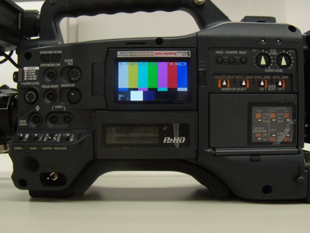 ファイルベース収録カメラ最新案内]Vol.08 パナソニック：AG-HPX305