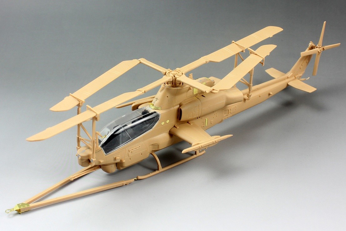 1/72 AH-1Zヴァイパー攻撃ヘリコプター - (株)ビーバーコーポレーション