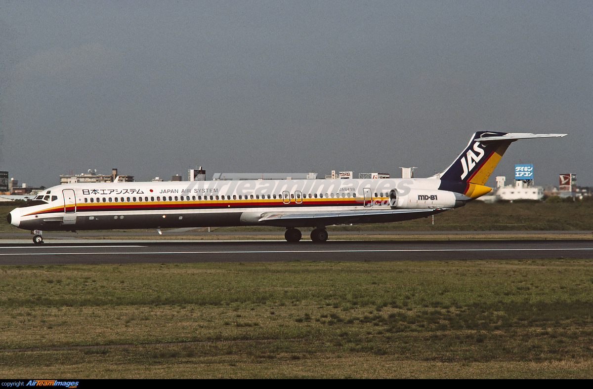 McDonnell Douglas MD-81 Japan Air System (JAS) JA8498