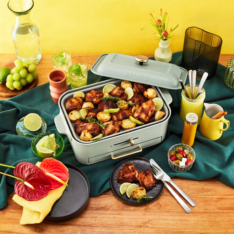 ≪BRUNO≫コンパクトグリルホットプレート（グレージュ）BOE109-GRG