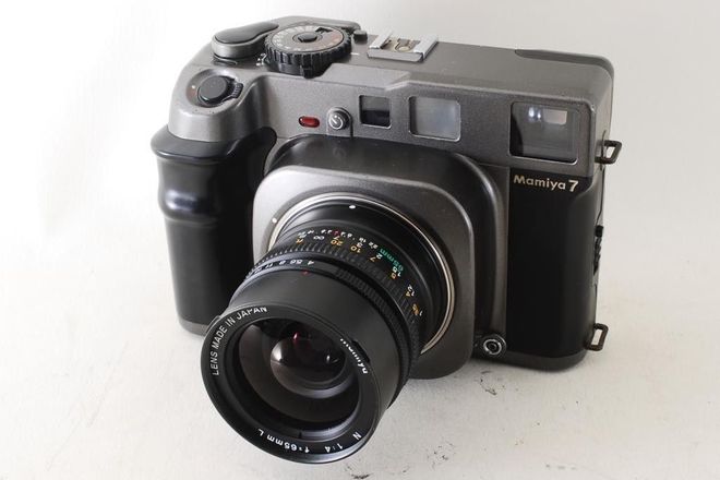 Rent a Mamiya 7 W/ 65mm or 80mm lens, Best Prices | ShareGrid Los