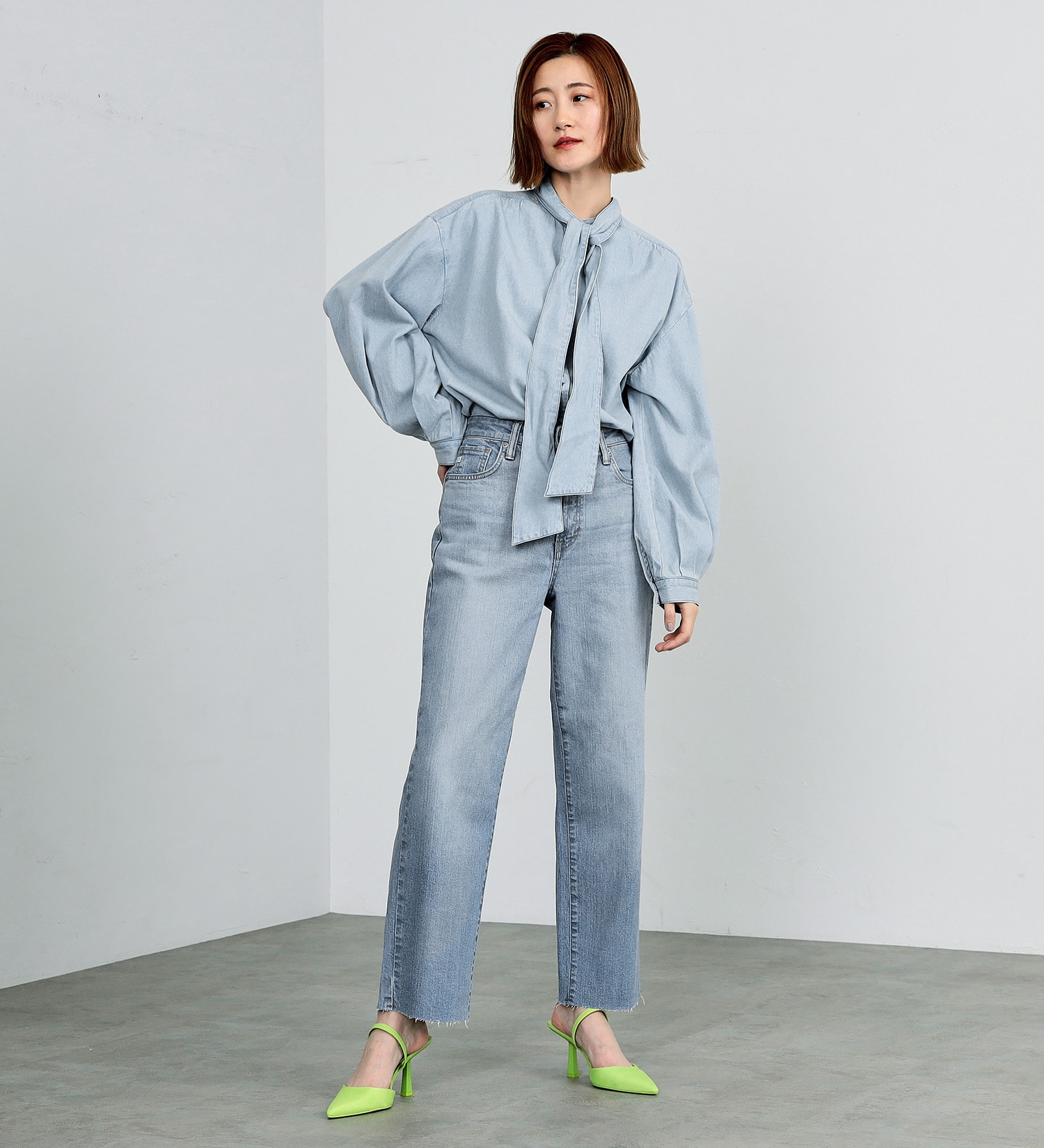 FINAL SALE】SOMETHING ボウタイデニムブラウス|SOMETHING|サムシング