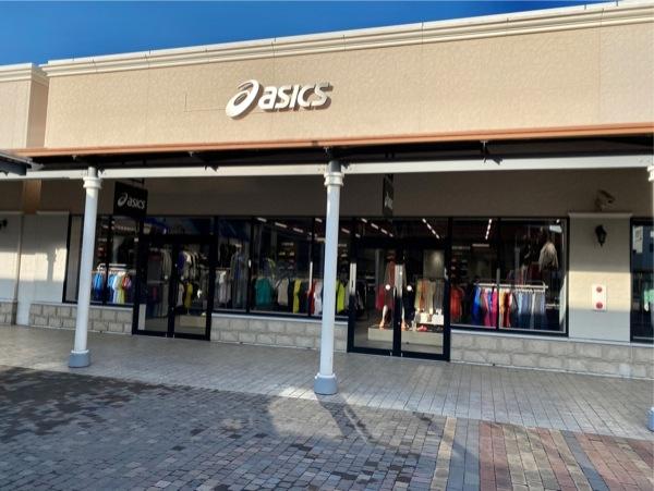 ASICS FACTORY OUTLET神戸三田プレミアムアウトレットのデザイン内装