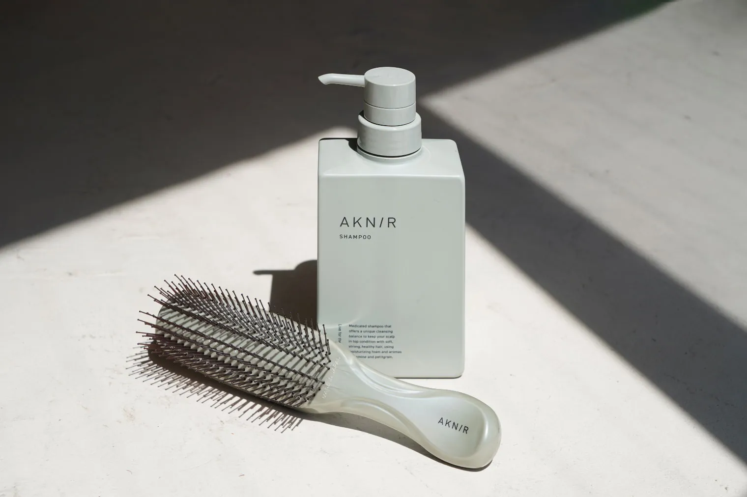 AKNIR シャンプー トリートメント ブラシ セット 工場 直営 店コスメ