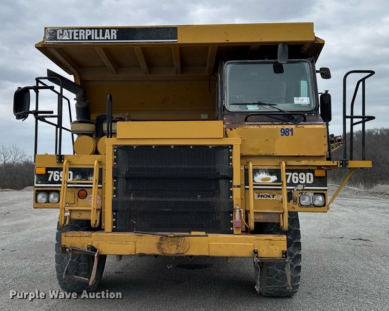 2004 Caterpillar 769D haul truck in Centerville, IA | Item DT0711