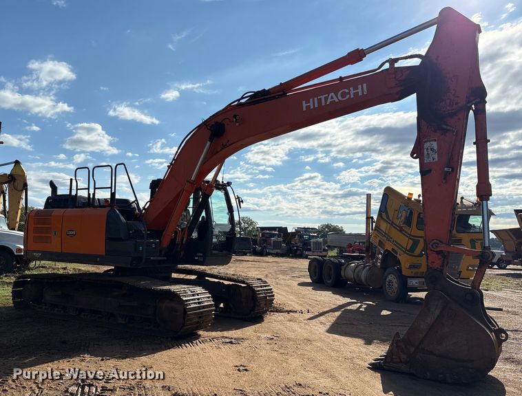 2019 Hitachi Zaxis 210LC-6N excavator in Tishomingo, OK | Item