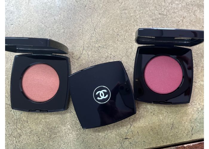 大胆かつ鮮烈に！ シャネルの色を頬にまとう新チークカラー【倉田