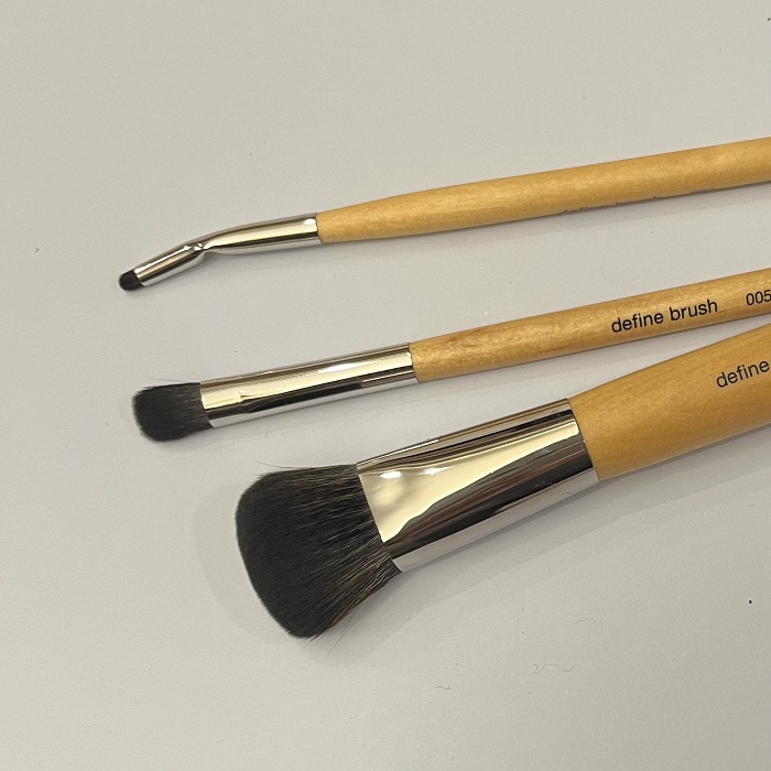 メイクアップアーティスト 水野未和子さんの「define brush」に注目