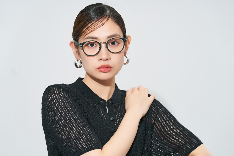 スペシャルプライス]ラバーテンプルが特徴のボストン型メガネ[中顔面