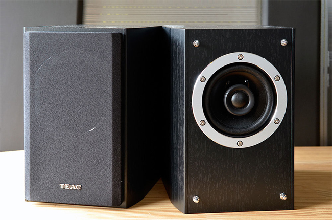 ハイレゾ対応で温故知新!?TEACの同軸2Wayスピーカー『LS-301』｜@DIME