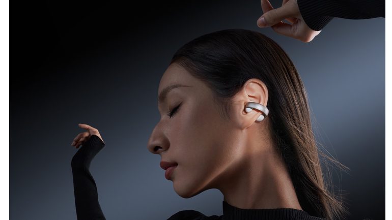アンカーからファッション性の⾼いデザインのイヤカフ型ワイヤレス