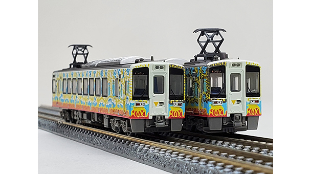 北越急行HK100-101・102 大地の芸術祭ラッピング列車 DAICHI号 2両