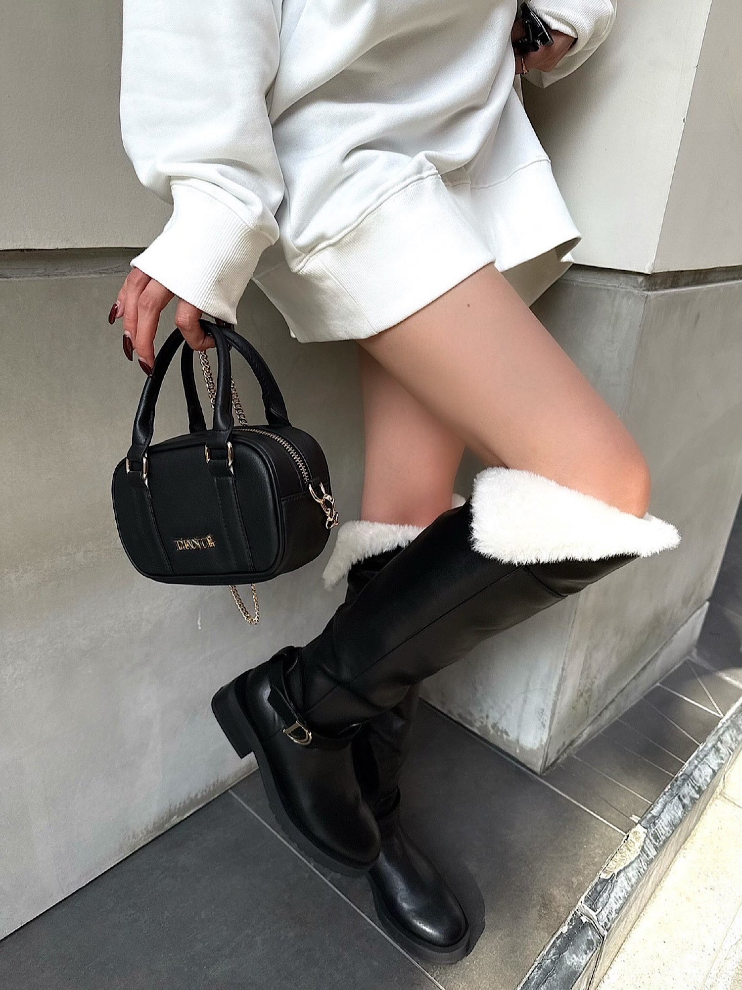 Gold chain logo mini bag | DIANTÉ (ディアンテ)公式通販サイト