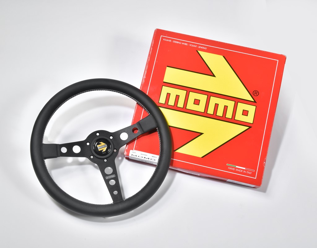 MOMO TYP V35 momo ステアリング 3スポーク 350mm ステアリング