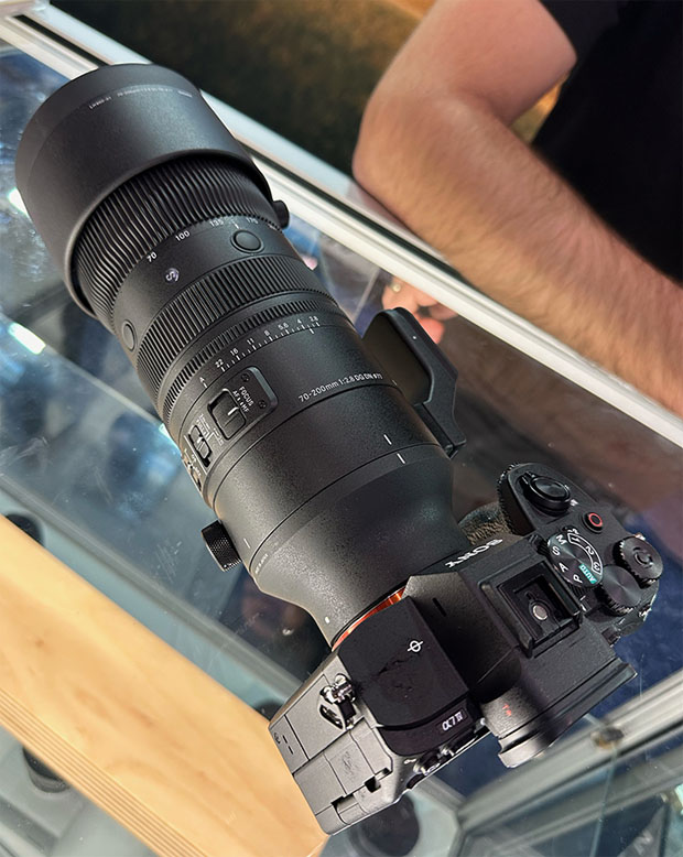 シグマ「70-200mm F2.8 DG DN OS Sports」は驚くほど軽いレンズ