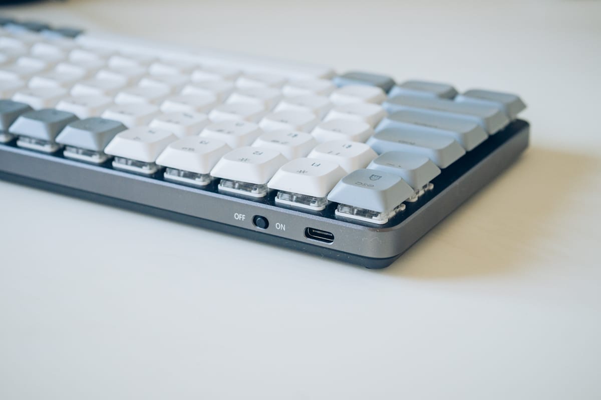 タイピングのしやすさとセンス溢れるデザインが良い！Satechi SM1 Slim