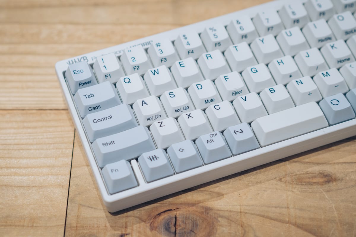 HHKB Professional HYBRID Type-S レビュー！心地よい打鍵感と独自キー