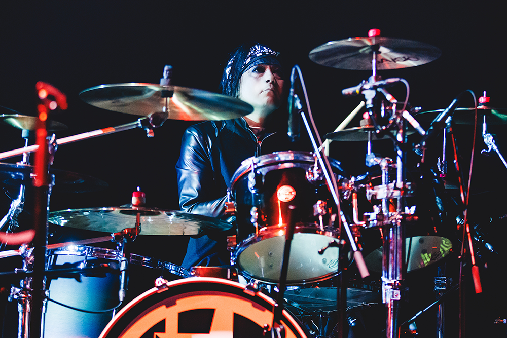 deadman、ソールドアウトの大手町三井ホールで大充実の25周年